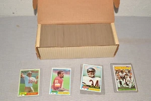 1981 Topps Football Complete Full Set 1-528 w/Joe Montana Rookie Card - Picture 1 of 12