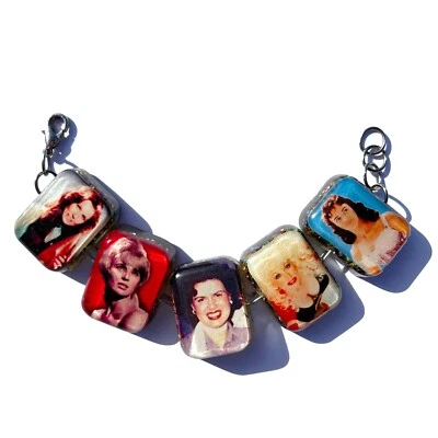 Pulsera kitsch para mujer de música country - Dolly Parton, Patsy Cline, Loretta Lynn Foto 1 de 4