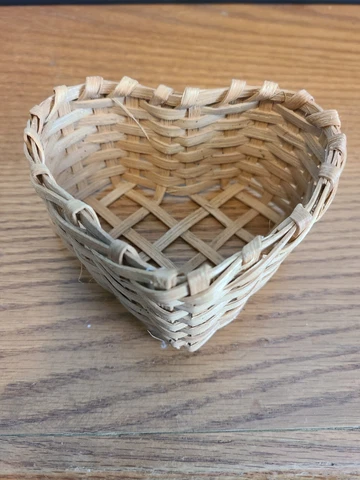 Vintage Heart Shaped Mini Woven Basket Container Cover