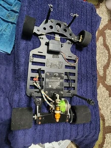 VINTAGE BOLINK RC CHASSIS with Futaba steering & Radical Duke motor - Picture 1 of 3