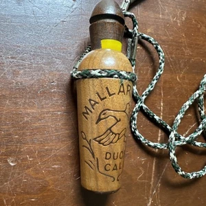 Vintage Wooden Mallardtone Duck Call hunting carved - Picture 1 of 9