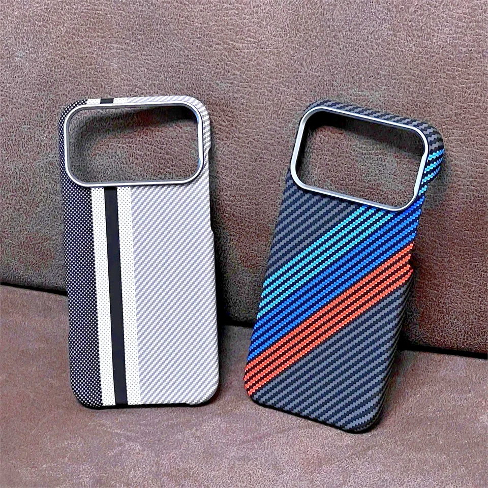 carbon fiber clash case - magsafe bumper cover for iphone 17–14 pro max wireless - Image 1 of 4
