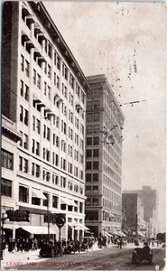 1910 Washington Postcard Seattle WA Leary & Bank United Cigars Sign Cars Street - Picture 1 of 2