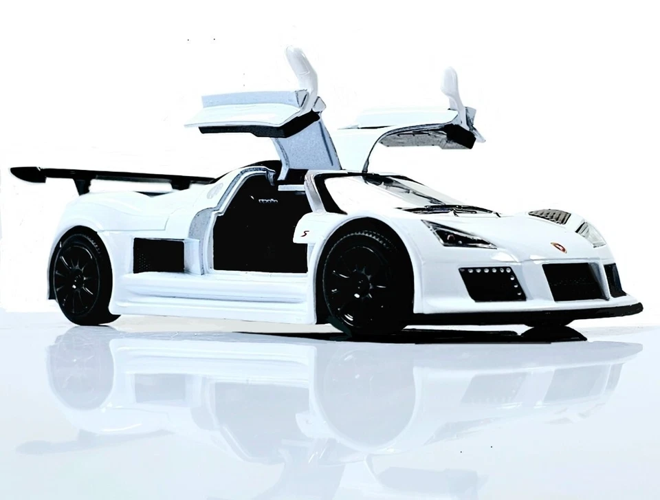 "The German Bird" Gumpert Apollo White 1/43 Diecast Ixo - Image 1 of 1