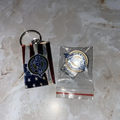 Llavero y pin de solapa Kyle Petty 2018  Foto 1 de 2