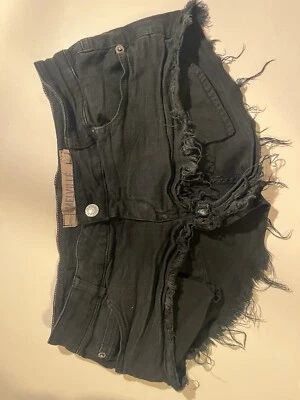Mini pantalones cortos negros vintage de Brandy Melville Foto 1 de 2