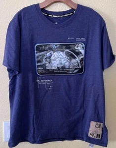 Camiseta Unisex Holográfica Disney Parks Star Wars 1977 Concept Series 45 Talla M - Imagen 1 de 7