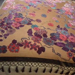 Aris A Floral Silk & Velvet Burnout Shawl Scarf  NWT Table Cover Tassel 4"Fringe - Picture 1 of 14