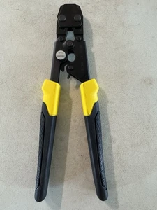 Apollo 3/8 in., 1/2 in. and 3/4 in. PEX-B Quick-Cinch Clamp Tool B2 - Picture 1 of 6
