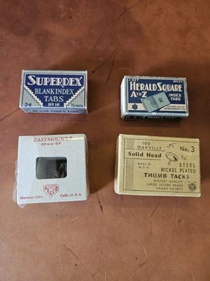 Cajas y espacios en blanco de celdas de película vintage Foto 1 de 4