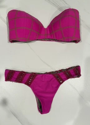 Conjunto de biquíni pop goiaba acácia grande  - Imagem 1 de 4