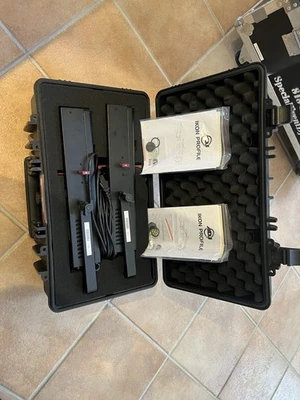 American DJ Ikon Profile 32W LED Effect Light - Black (IKO268) - Image 1 of 4