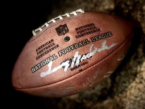 NFL Football 5 FOX SPORTS Commentators-Bradshaw/Long/Menafee/Strahan/Johnson. - Bild 1 von 24