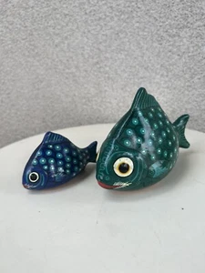 Vtg Mexican Art Pottery Fish Figurines Set 2 Hand Painted - Picture 1 of 9