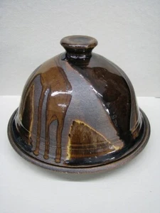 Edna Arnow Mid-Century Studio Pottery Covered Butter; Gold & Brown Glazes (17) - Picture 1 of 11