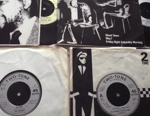 MADNESS, THE SPECIALS, TWO-TONE & RELATED ** 61 x 7" LARGE SINGLES COLLECTION. - Imagen 1 de 19
