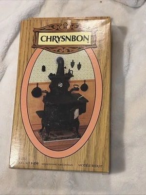 Kit de móveis vintage CHRYSNBON Heritage in Miniatures para casa de bonecas FOGÃO - Imagem 1 de 3