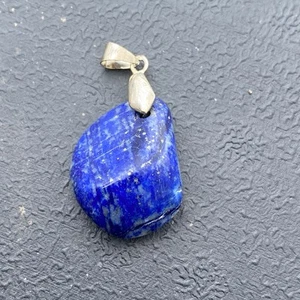 Polished Lapis Lazuli Pendant 9 Grams Approx - Picture 1 of 9