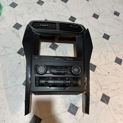 Ford Explorer 2016-19 tablero calefacción climatizador control de temperatura interruptor y bisel OEM Foto 1 de 4