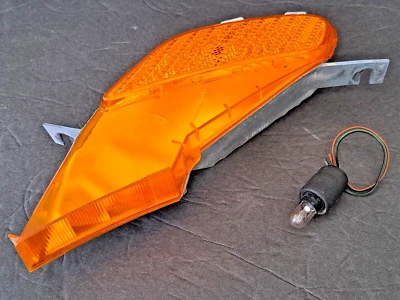 2004 2005 2006 PORSCHE CAYENNE RIGHT SIDE MARKER/INDICATOR LIGHT PASSENGER SIDE Foto 1 de 4