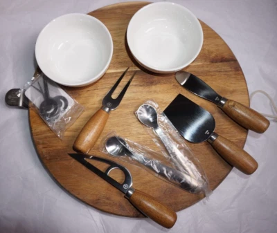 New Pampered Chef - Premium Charcuterie and Cheese Board Set Lazy Susan Knife - Image 1 of 4