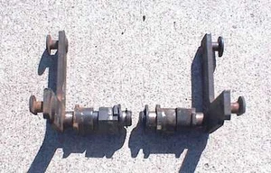 John Deere(23-169) 316 318 322 330 332 - Mower Deck Lift Pivots - Picture 1 of 2
