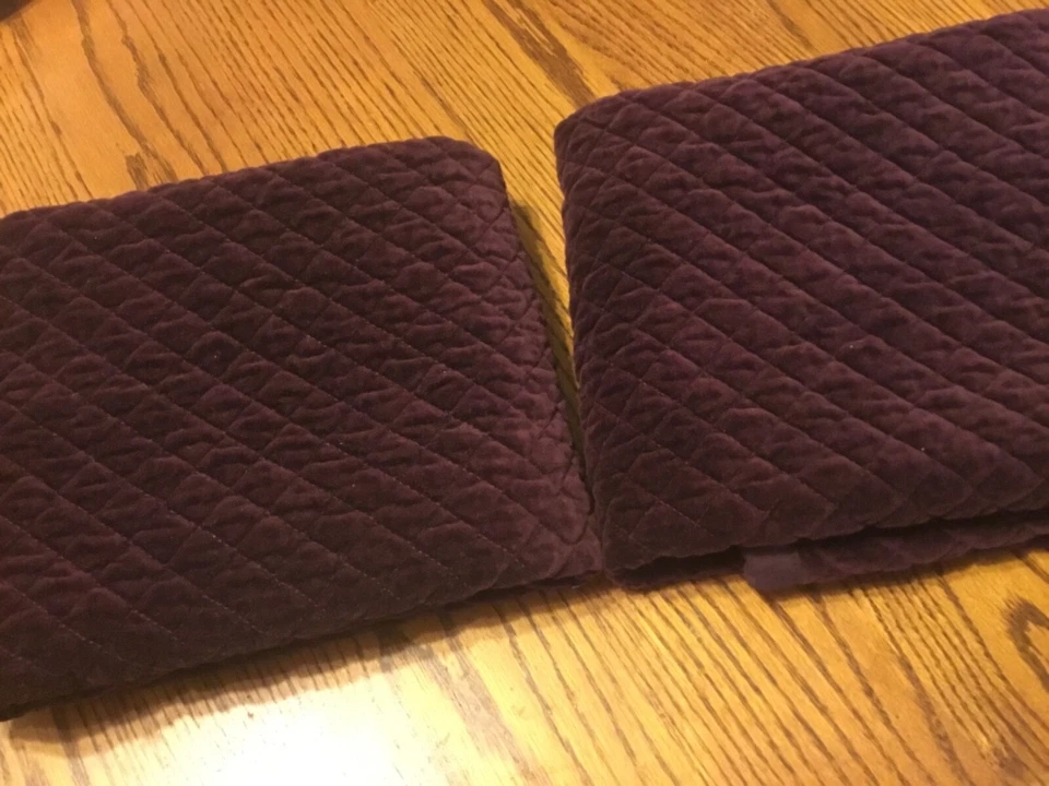 2) Fundas acolchadas con diamantes de tamaño estándar Williams Sonoma Foto 1 de 1