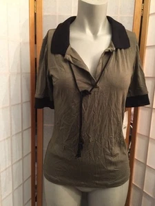Blusa Top ChaIken Verde Oliva Negra Manga Corta Mujer Talla M Etiqueta $150.00 - Imagen 1 de 12