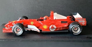 Ferrari F2005 - Hot Wheels 1:18 - Michael Schumacher - Foto 1 di 10