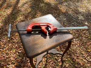 Ridgid #44-S Four Wheel 2 1/2" to 4" pipe cutter - Picture 1 of 5