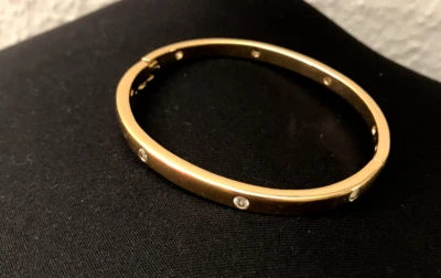 Armreif mit ,Strasssteinen gold, hochwertiger Modeschmuck, sehr elegant, zeitlos - Bild 1 von 4