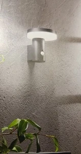 INTEC SOLAR WANDLEUCHTE MIT DÄMMERUNG UND BEWEGUNGSSENSOR - Bild 1 von 10