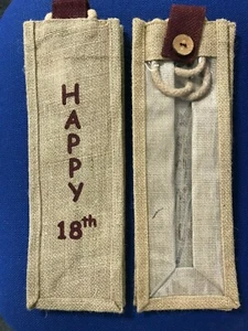 Kaufen Sie 1 erhalten Sie 2 gratis.!! Hessische Flaschentasche "Happy 18th" für 1L Flaschen - Bild 1 von 2