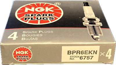 4 x Japan NGK Standard Spark Plugs for Mitsubishi 1995-1999 Eclipse; Talon - Image 1 of 3