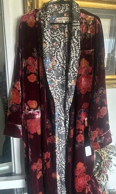 Free People Women's Kimonos Bakery Y Coats Multicolor Velvet Duster Sz L - Image 1 of 3