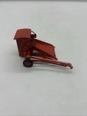 ERTL 1/43 ALLIS CHALMERS ROTO-BALER - Image 1 of 4