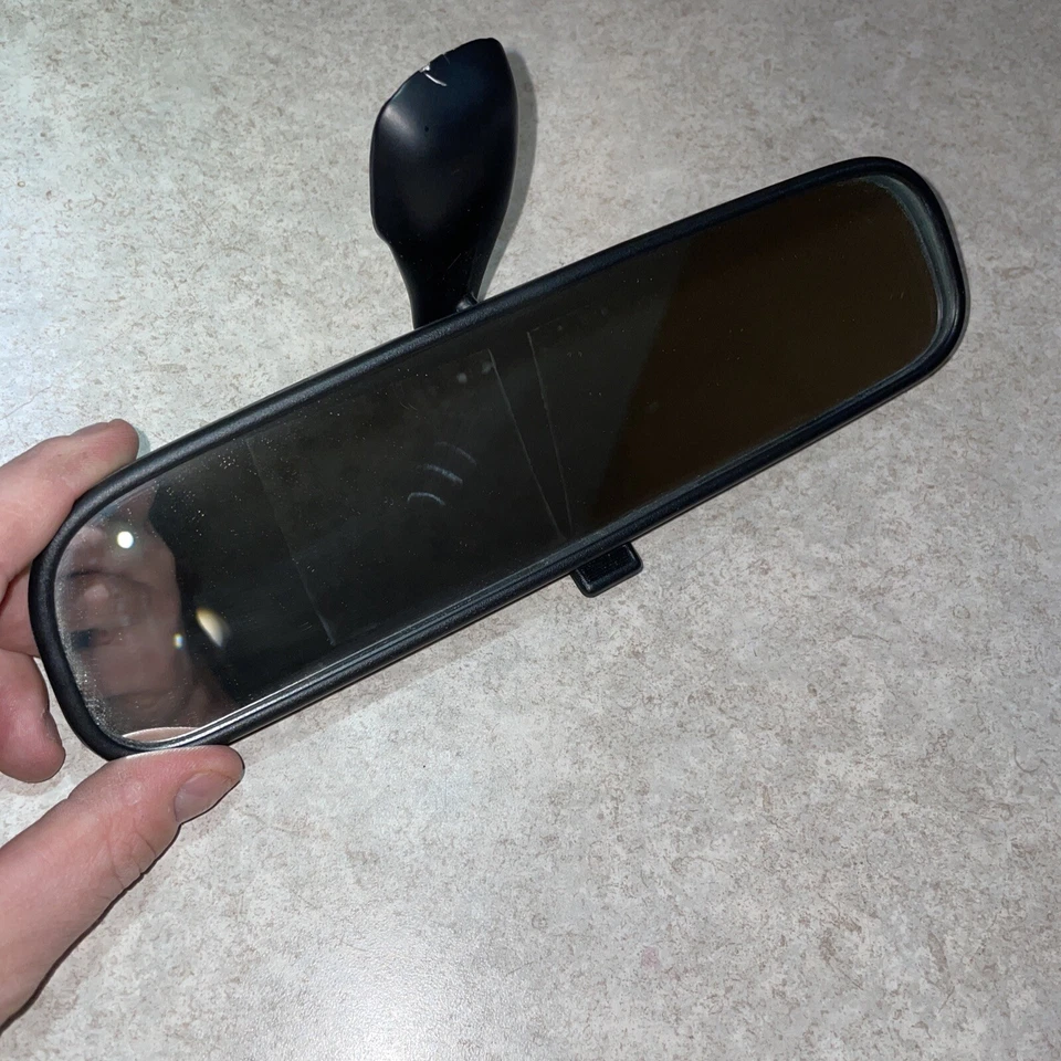 1996 2012 Hyundai Elantra Interior Manual Rear View Mirror IE13010082 OEM - Image 1 of 4