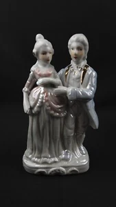 Vintage Porcelain Figurine French Victorian  colonial couple with gold trim #F6 - Picture 1 of 6