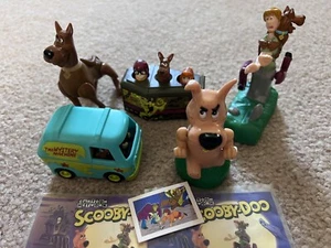 Lotto di 5 giocattoli Scooby-Doo Burger King vintage anni '90 - Foto 1 di 7
