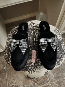 SLIPPER VICTORIA SECRET BLACK VELVET SIZE 8 RHINESTONE BOW - Picture 1 of 3