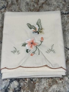 Vintage Napkins Embroidered Butterfly & Flowers Scalloped Edge Table Linens Set - Picture 1 of 10