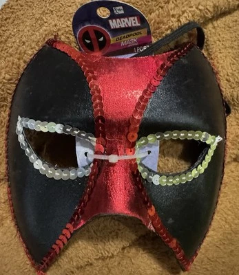 Deadpool Mask Cosplay Costume Face Mask  Superhero Deadpool Halloween Mask - Image 1 of 2