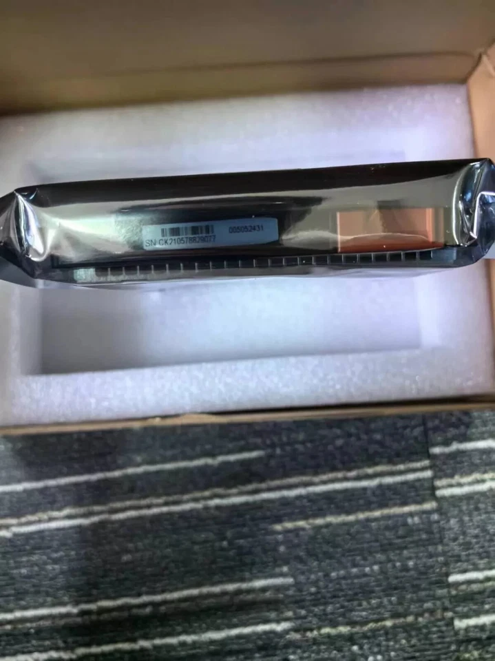 EMC unity D3-PS07-6000 005052431 005053118 005053119 6T SAS Hard drive - Image 1 of 3