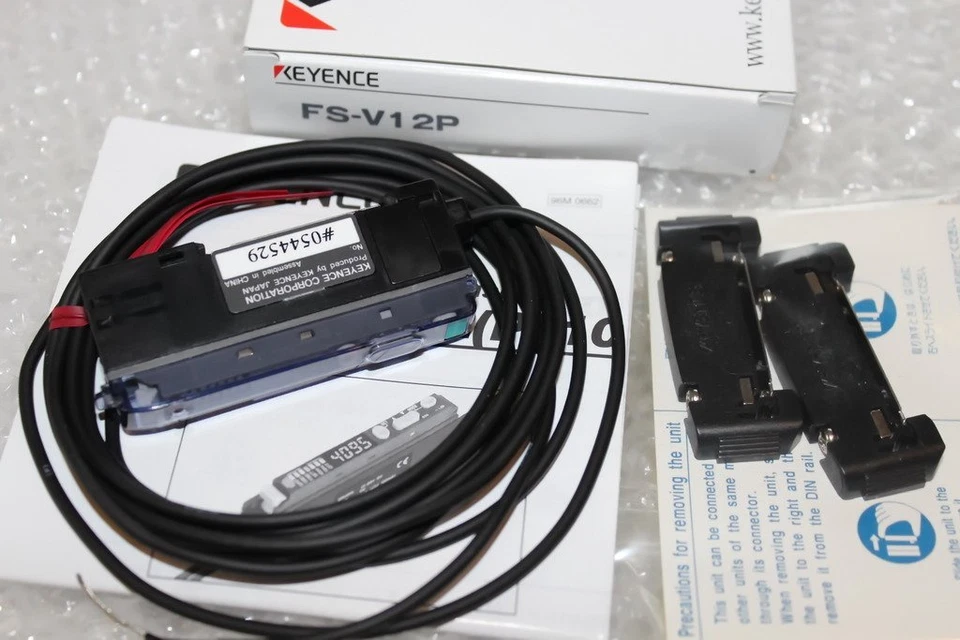 Keyence FS-V12P Fiber Optic Sensor Amplifier OVP, New - Image 1 of 1