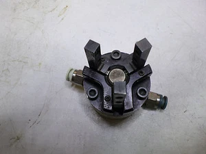 COMPACT AUTO PRODUCT - 3 JAW GRIPPER - RG113 - WORKHOLDER - PNEUMATIC - Picture 1 of 4