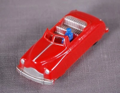AUTOMÓVIL CONVERTIBLE RENWAL Plástico Rojo, Destacado Plateado Nº 104, en estado bastante bueno, años 50 Foto 1 de 4