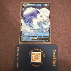Pokémon TCG Full Art Holo Alolan Vulpix V 33/195 - Picture 1 of 3