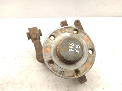 Audi A3 8P 2.0FSI 110kW Gasolina 2003 Rueda Trasera Izquierda Buje Husillo Nudillo  Foto 1 de 4