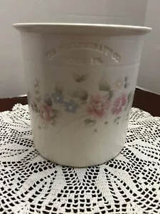 Pfaltzgraff Tea Rose Vintage Crock - Picture 1 of 6
