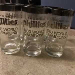 RARE VINTAGE 1980 PHILADELPHIA PHILLIES WORLD SERIES CHAMPION GLASS SET OF 6 - Picture 1 of 11